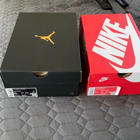empty nike shoe boxes